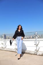 Cropped Feminino em Tricoline com Ajuste Lateral - Imagem 2