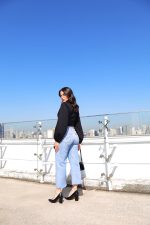 Cropped Feminino em Tricoline com Ajuste Lateral - Imagem 4