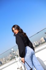 Cropped Feminino em Tricoline com Ajuste Lateral - Imagem 5