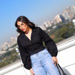 Cropped Feminino em Tricoline com Ajuste Lateral