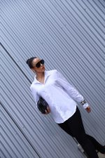 Camisa Feminina Gola Alta em Tricoline Premium - Imagem 6